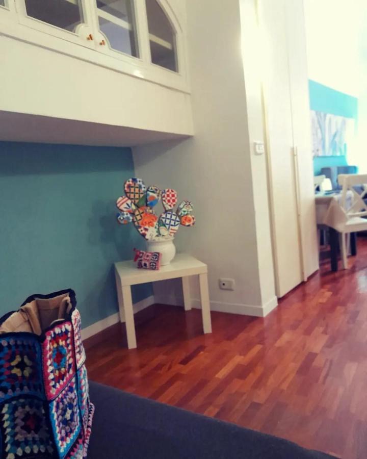 Centro Storico Suites Джовинацо Екстериор снимка